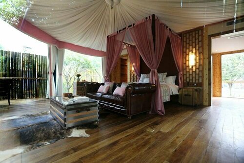 Muise Tented Camp Resort, Rezerwuj Ośrodek wypoczynkowy Hotele w Chengdu z Basenem, Basen