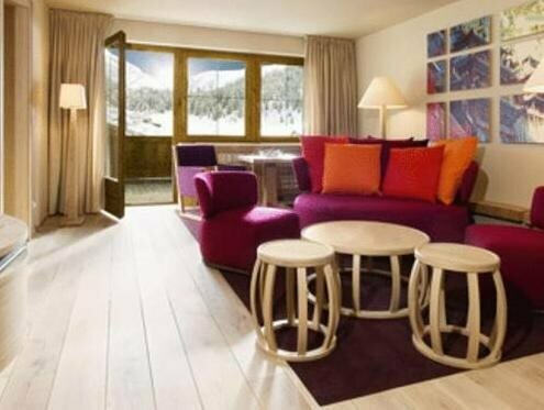 Hinterwies   Ski In / Lodge / Dine, Забронировать Отель Лех Lech - Zürs