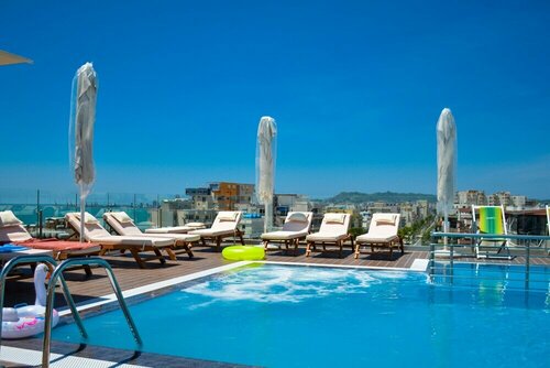 Empire Hotel, Đặt Khách sạn Khách sạn ở Durres County có hồ bơi, Hồ bơi