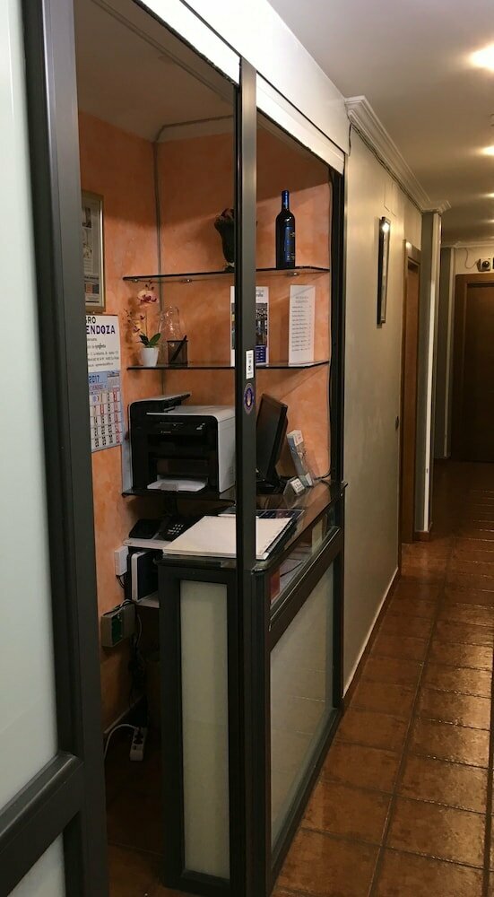 Pensión La Bilbaina-Albergue Logroño