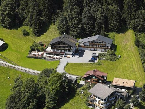 Hotel Montabella, Book Hotel Hoteller i Vorarlberg med parkering, Parkering