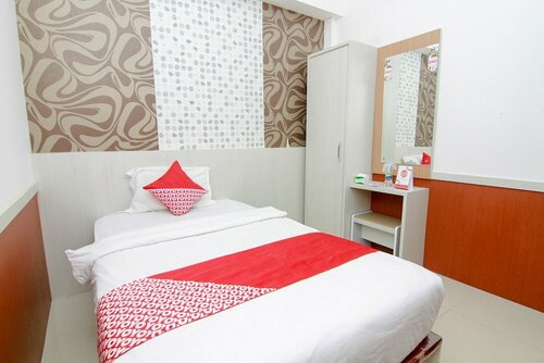 R Four Hotel by OYO Rooms, Book Hotel SPA-hoteller i Sulawesi, SPA