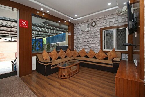 OYO 9231 Hotel Jinesh, Boek Hotel Shyam Nagar 