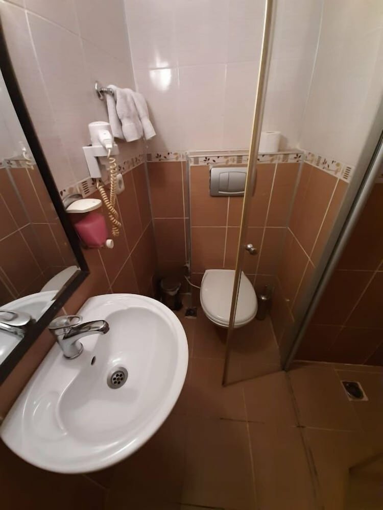 Mira Hotel