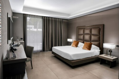Hotel & Resort Tre Fontane Luxury, Buchen Sie Resort Portici Kampanien