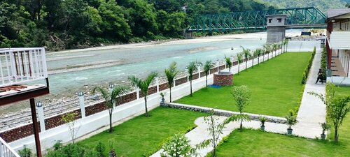 Qcent Woods Resort & Spa, Rishikesh, Забронировать Курортный отель Отели Ришикеш с парковкой, Парковка