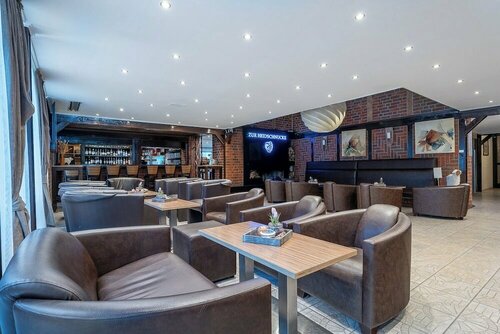 Hotel Zur Heidschnucke, Забронировать Отель Отели Люнебургская пустоши с бассейном, Бассейн