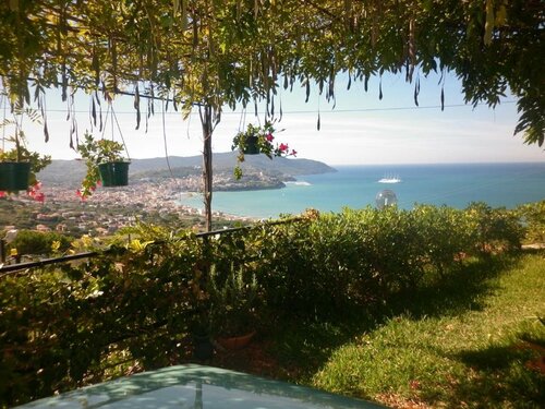 La Roccia BB, Book Hotel Hoteller i Cilento Coast med parkering, Parkering