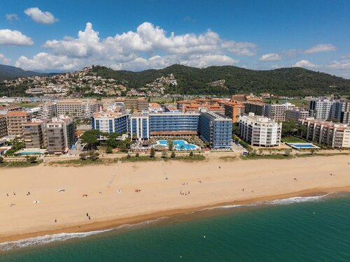 Hotel Tahití Playa, Забронировать Отель Отели Санта-Сусанна с бассейном, Бассейн