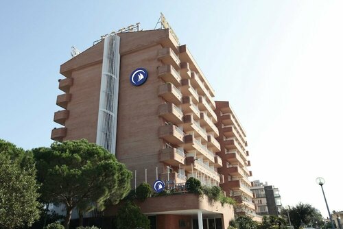 Prestige Sant Marc, Забронировать Отель Отели Росас 4 звезды, рядом с Aventura Nautica, 4*
