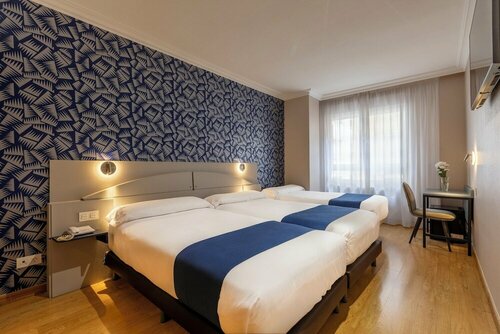 Hotel Corona de Castilla Burgos, Забронировать Отель Отели Бургос с парковкой, Парковка