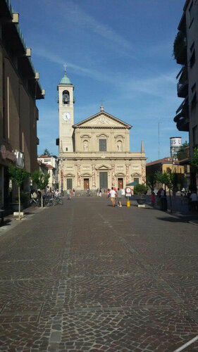 B&B Honey Rooms, Book Bed and Breakfast Saronno hoteller med parkering, Parkering