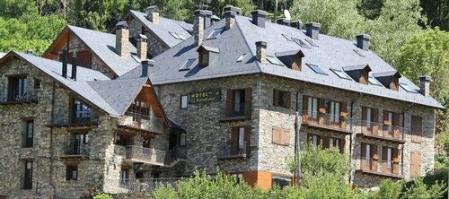 Hotel Rantiner, Забронировать Отель Отели Boí Taüll с парковкой, Парковка