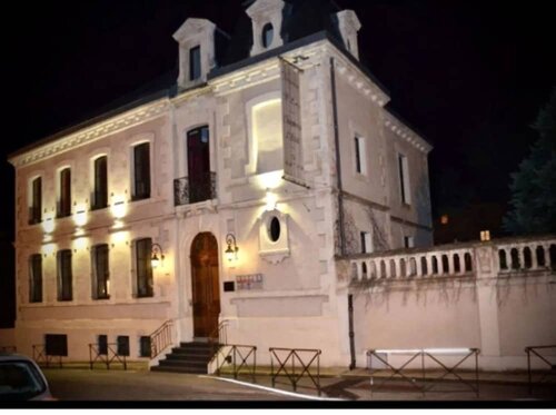 Demeure Saint Louis, Book Hotel SPA-hoteller i Carcassonne, SPA