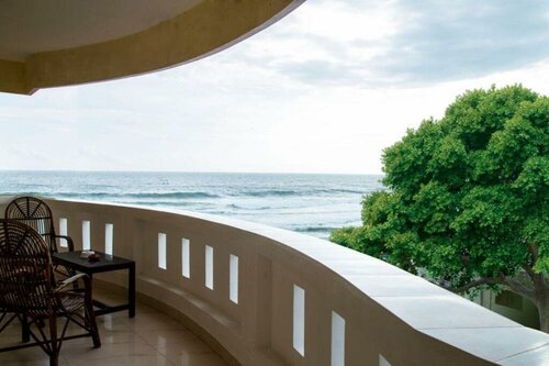 Hawah Beach Resort, Забронировать Курортный отель Отели Ковалам с бассейном, рядом с Пляж Vizhinjam Beach, Бассейн