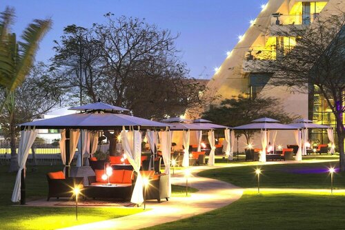 Raffles Dubai, Забронировать Отель Отели Эмирата Дубая с парковкой, Парковка