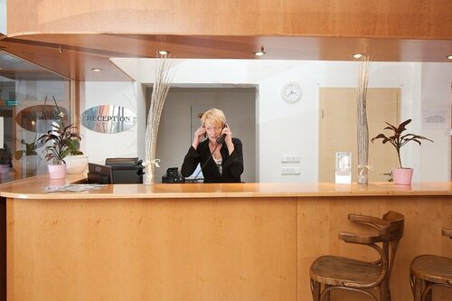 Hotel Chotol, Book Hotel Hoteller i Central Bohemia med parkering, Parkering