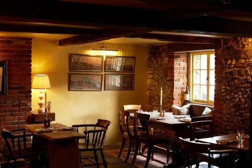 The Queen's Head, Rezervați Pensiune Hoteluri în Gloucestershire cu parcare, Parcare