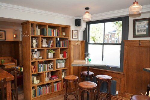 Albert Arms, Забронировать Отель Эшер Суррей