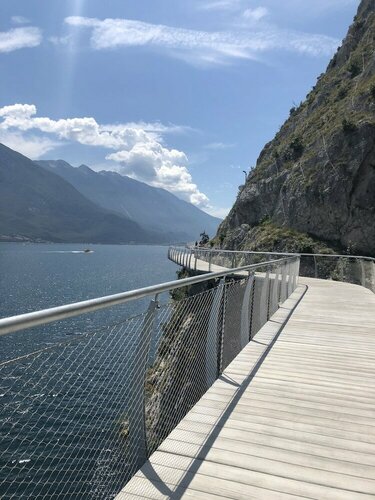 EALA My Lakeside Dream, Забронировать Отель Отели Лимоне-суль-Гарды 5 звезд, 5*