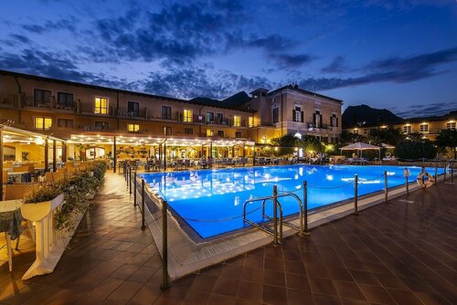 Villaggio Albergo Hotel Antico Monastero, Забронировать Отель Отели Ломбардии с завтраком, Завтраки