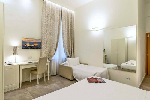 Hotel Accademia, Забронировать Отель Сан-Лоренцо Флоренция, рядом с Церковь Оньиссанти