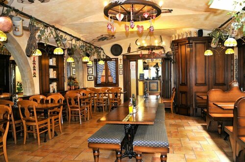 Hotel Vittoria, Забронировать Отель Отели Alto Garda e Ledro с парковкой, Парковка