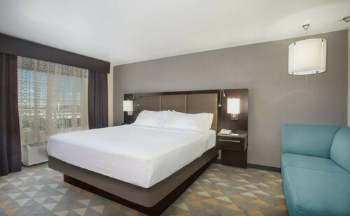 Holiday Inn Express Colorado Springs-Airport, Book Hotel Columbia Colorado