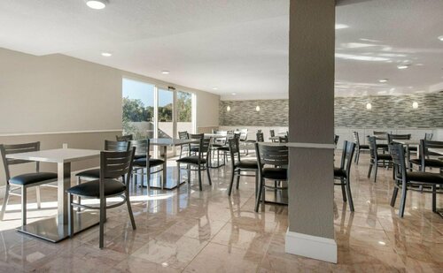Palazzo Lakeside Hotel, Забронировать Отель Киссимми Диснейуорлд Орландо
