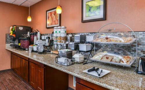 Best Western Plus Rama Inn, Prenota Hotel Redmond 