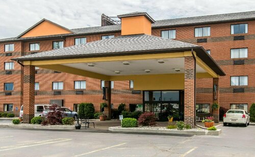 Quality Inn & Suites Port Huron, Book Hotel Hoteller i Michigan med parkering, Parkering