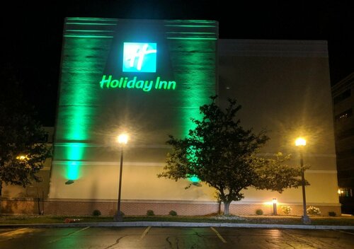Holiday Inn Champaign, an IHG Hotel, Buchen Sie Hotel Champaign Illinois