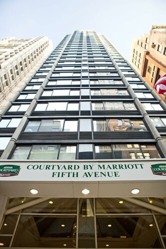 Courtyard by Marriott New York Manhattan/ Fifth Avenue, Забронировать Отель Нью-Йорк Нью-Йоркская агломерация, рядом с Ортопедический центр Лангон при Университете Нью-Йорка
