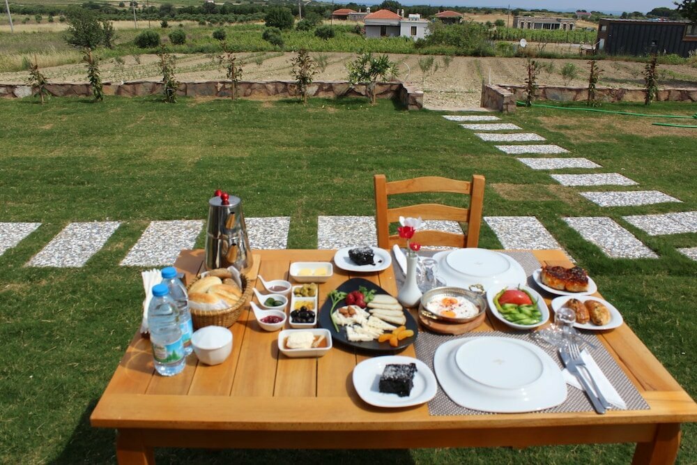 Tinos Hotel & Vineyard House