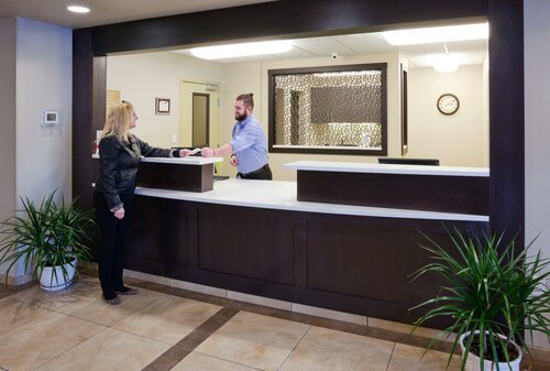 Candlewood Suites, Book Hotel Bemidji Minnesota