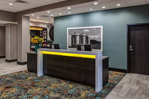 Hampton Inn & Suites-Wichita/Airport, KS, Réserver Hôtel Wichita Kansas