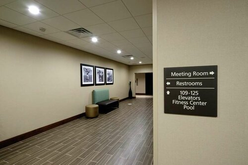 Hampton Inn Green Bay Downtown, Rezervați Hotel Green Bay Wisconsin