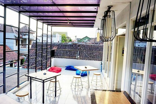 Nau Hostel, Prenota Ostello Hotel a Yogyakarta con piscina, Piscina
