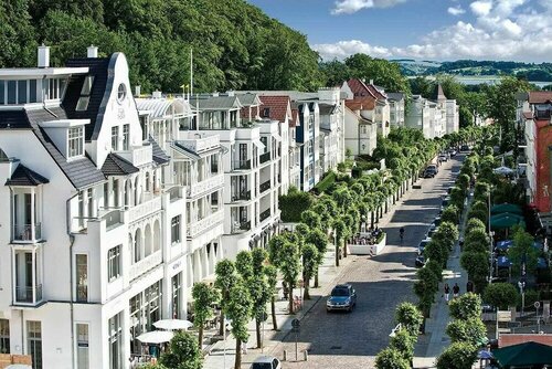 Hotel Villa Subklew, Забронировать Отель Остзебад-Зеллин Рюген