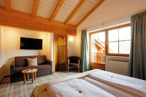 Alpenhotel Sonneck - mit Bergbahnticket, Забронировать Отель Отели Бад-Хинделанг с завтраком, рядом с Bad Hindelang Mini Golf Course, Завтраки