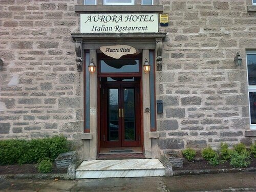 Aurora Hotel & Italian Restaurant, Забронировать Отель Отели Нэрн с парковкой, рядом с Пляж Нэрна, Парковка