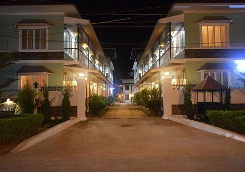 WEStay @ The Grand Nyaung Shwe, Inle Lake, Забронировать Отель Отели Ньоншуэ с парковкой, рядом с Mingala Market, Парковка