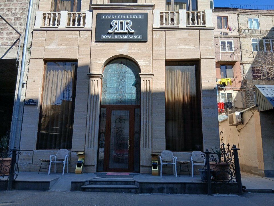 Royal Renaissance by IGIT Hotel