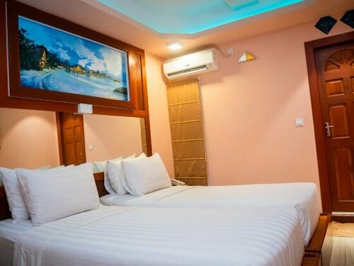 ZAN Lodge, Prenota Affittacamere Hotel a Northern Atolls con colazione, Colazione