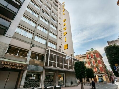 Hotel Gaudi, Забронировать Отель Реус El Baix Camp, рядом с Железнодорожная Станция Реус