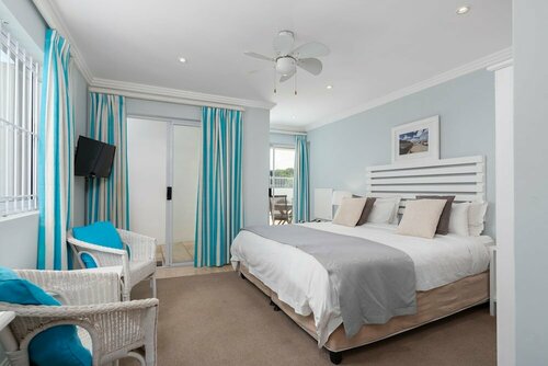 L X I Camps Bay, Забронировать Отель Отели Кейптауна 3 звезды, рядом с Theatre On The Bay, 3*