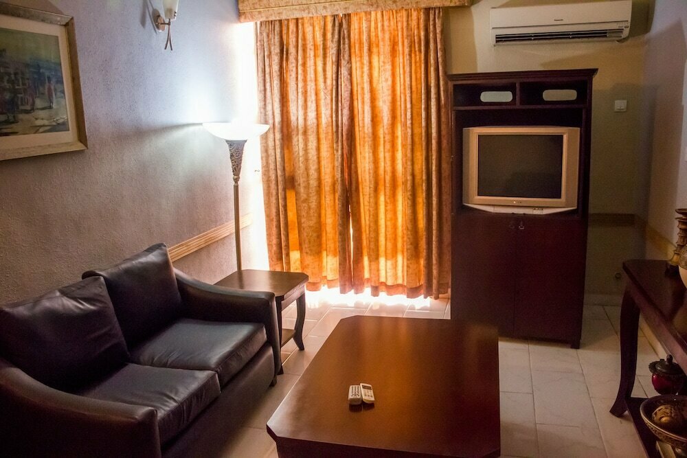 Dees Hotels Apartments And Suites