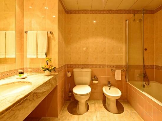 Pestana Village Garden Hotel