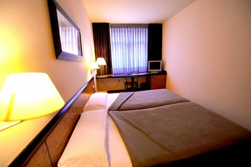 Hotel Glòries, Забронировать Отель Отели Барселоны с завтраком, рядом с Cases Cabot, Завтраки