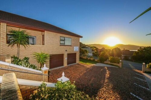 Amber Guest Lodge, Reservar Casa de hóspedes Hotéis em Knysna com estacionamento, Estacionamento